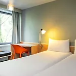Ibis Paris La Villette Cite Des Sciences 19Eme